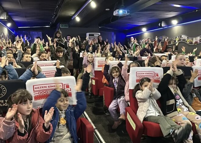 Düzce’de Gezen Sinema Tırı Köy Okullarında